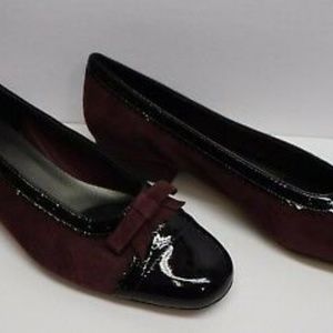 Vaneli Black Burgundy Leather Flats Patent Bow Size 9 EUC